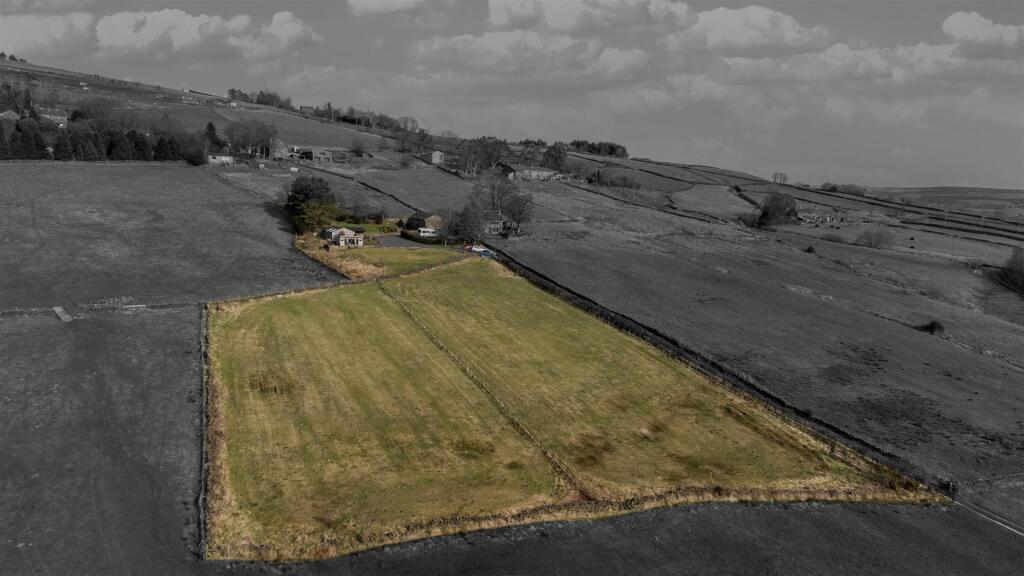 Lower Birks Barn, Grey Stone Lane, Todmorden, OL14 8RN photo 3