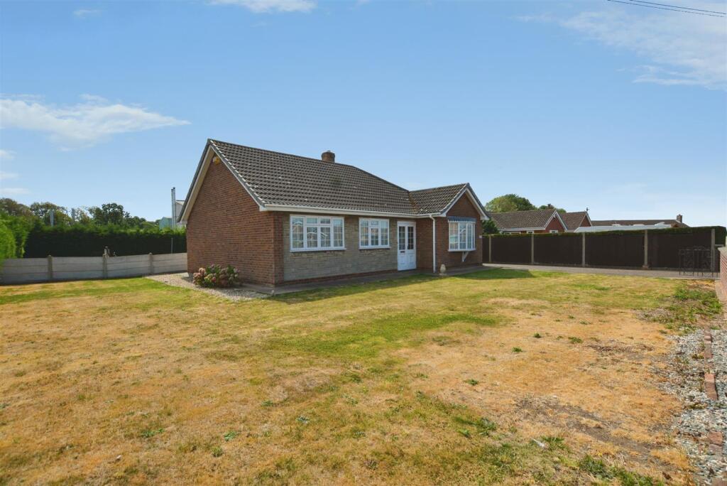 Main image of property: Westbourne Drive, Crowle, Scunthorpe