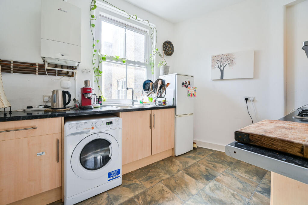 Apartment in London - View 4