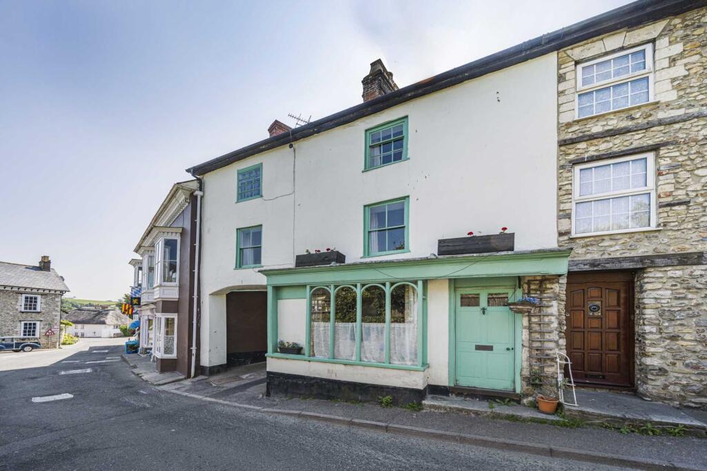 3-bed house on Dolphin Street, Colyton, Devon, £298,000