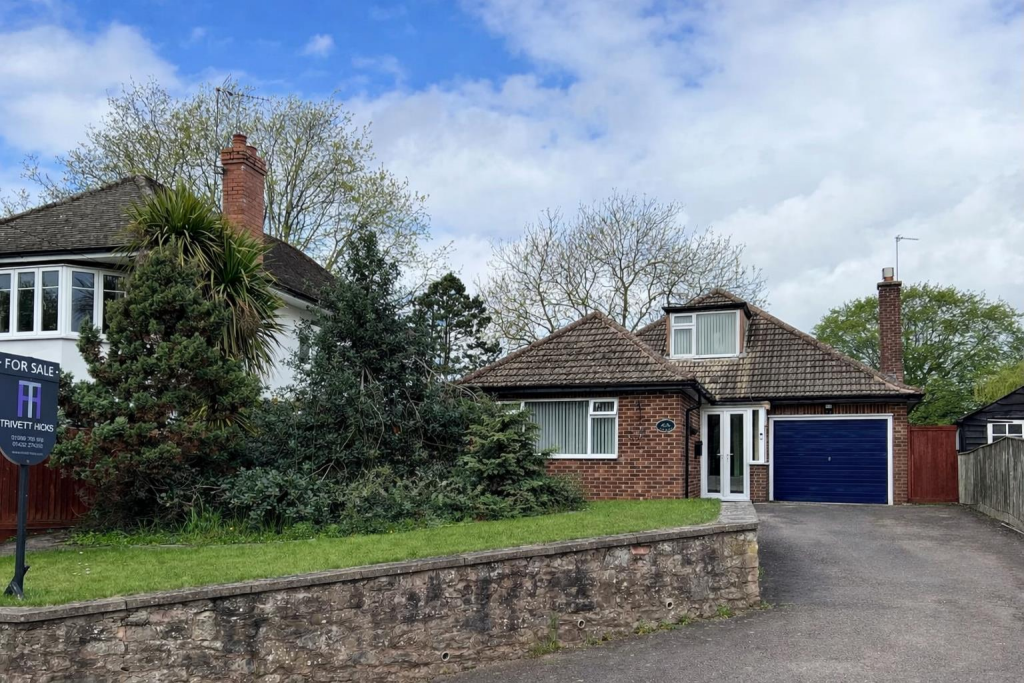 Main image of property: South of Ross