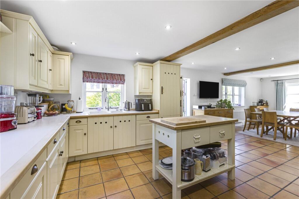 House in Knebworth, Painter's Green, Datchworth - View 2