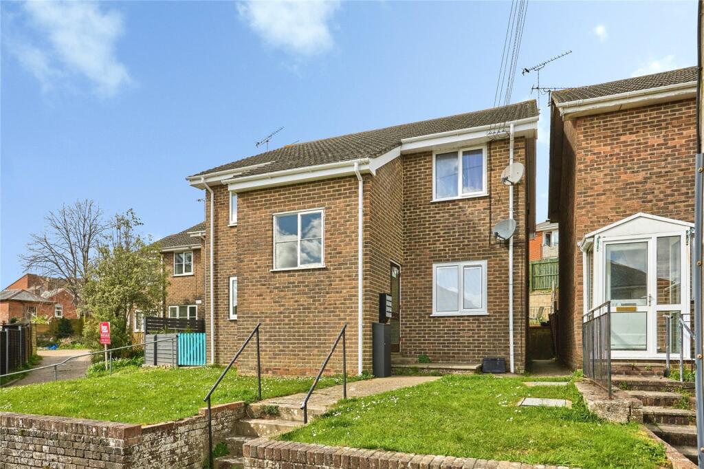 Main image of property: Stainers Close, Ryde, Isle of Wight, PO33