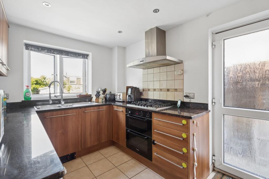House in Watford - View 5