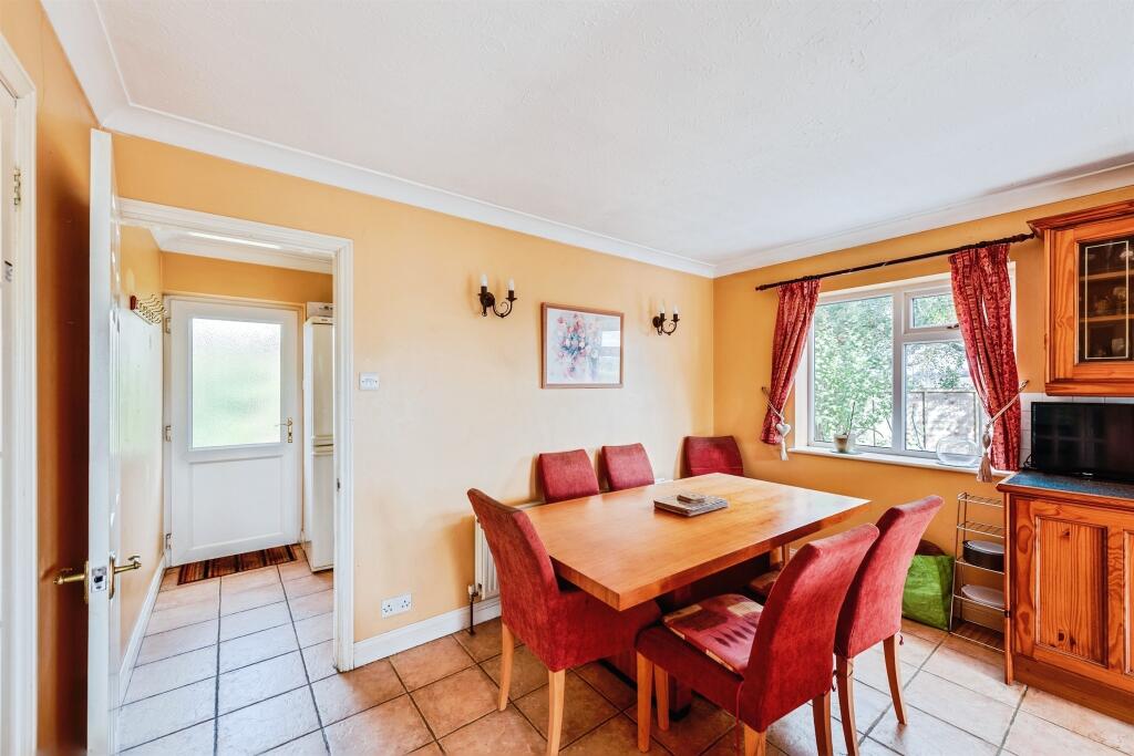 House in South Oxfordshire, Preston Crowmarsh, Benson - View 5