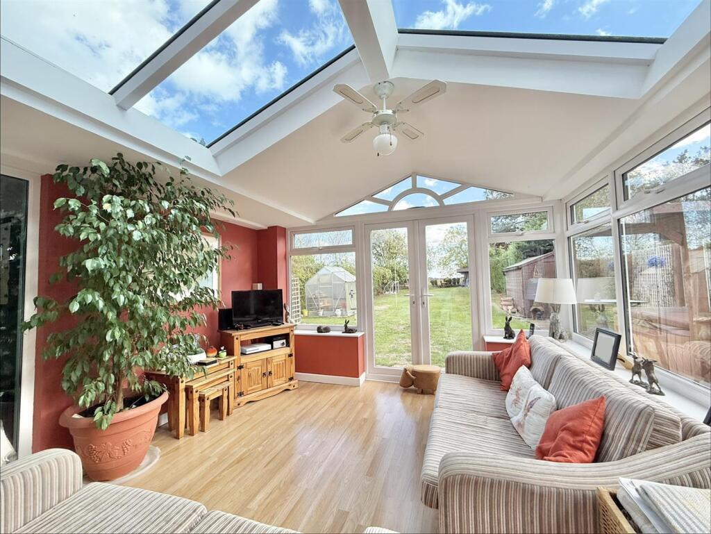 House in Mid Suffolk, Thorpe Street, Hinderclay - View 2