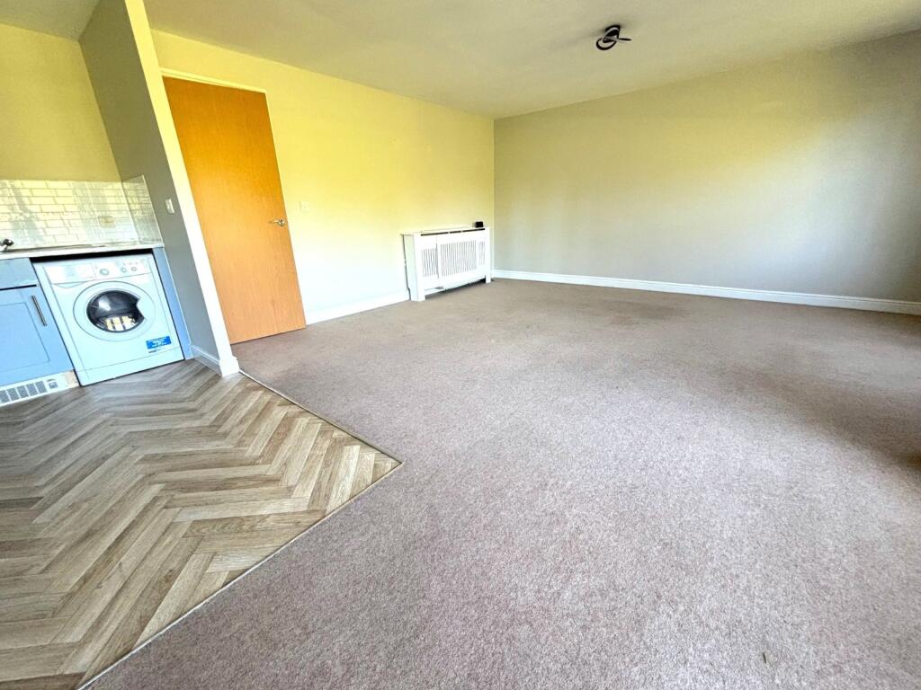 Apartment in Canterbury, Stuppington, Wincheap - View 6