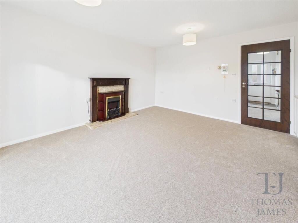 House in Nottingham - View 4