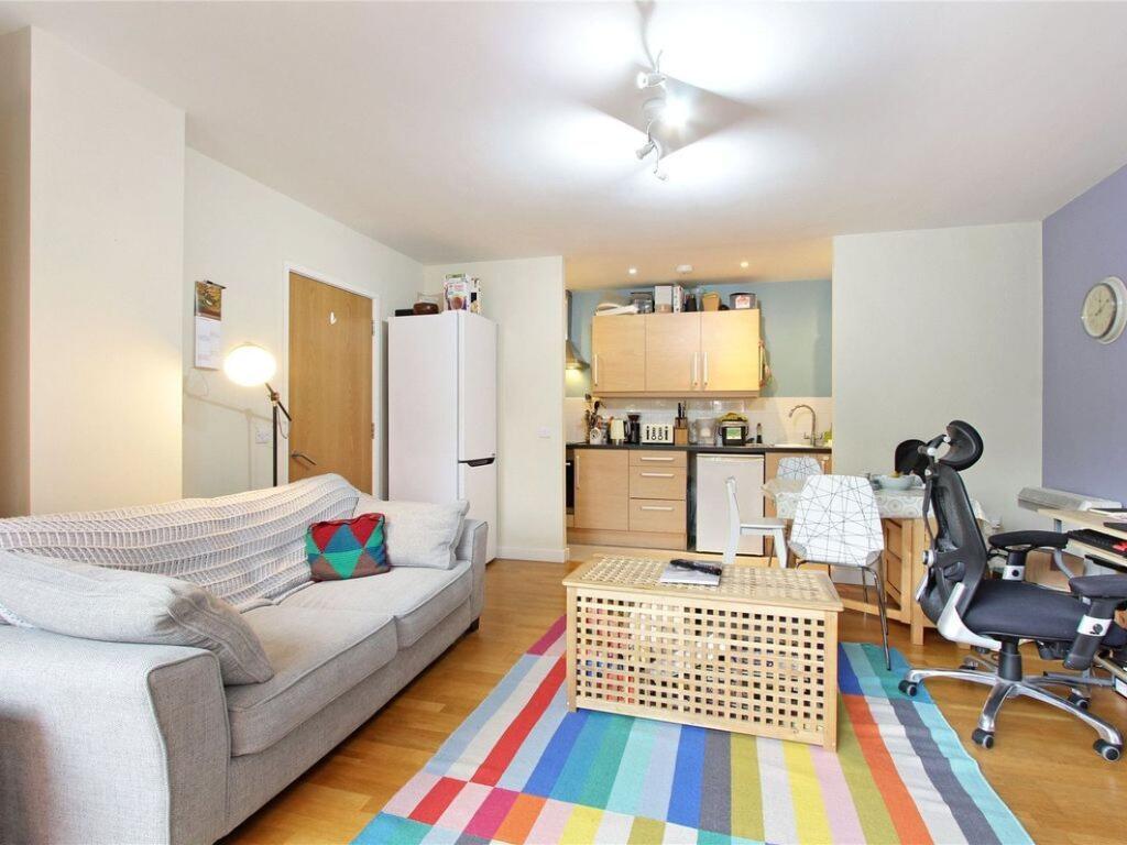 Main image of property: Radnor House, 1272 London Road