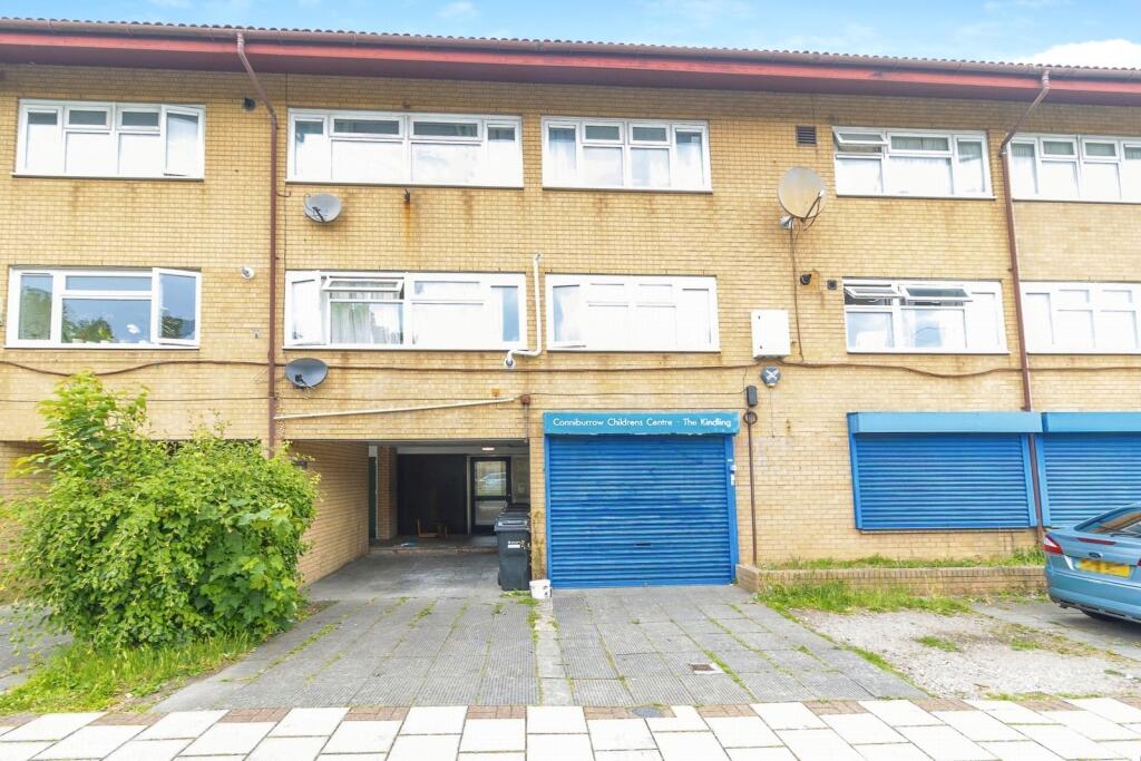Main image of property: Ramsons Avenue, Conniburrow, Milton Keynes, Buckinghamshire, MK14