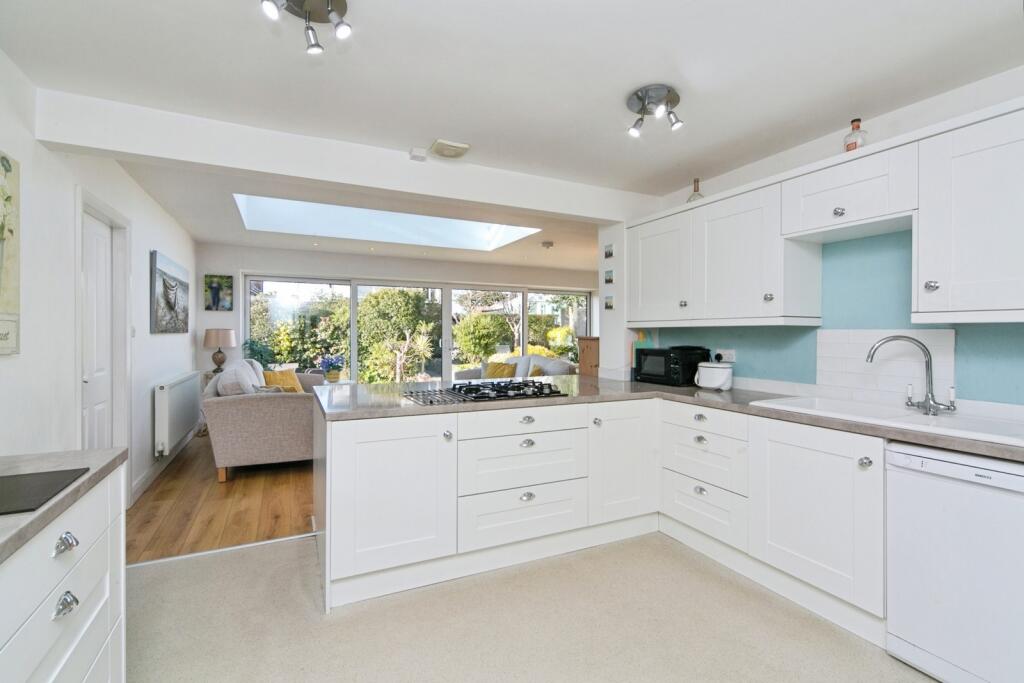 Rockfield Drive, Llandudno, Conwy, LL30 photo 3