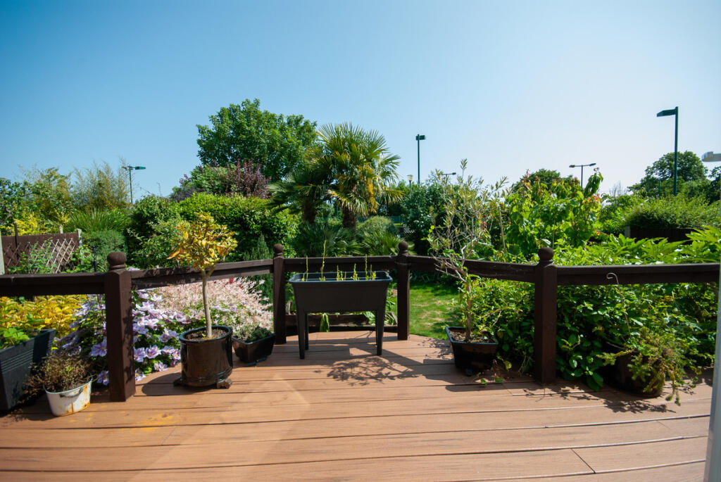 Main image of property: The Ridgeway, Westcliff-on-sea, SS0 8