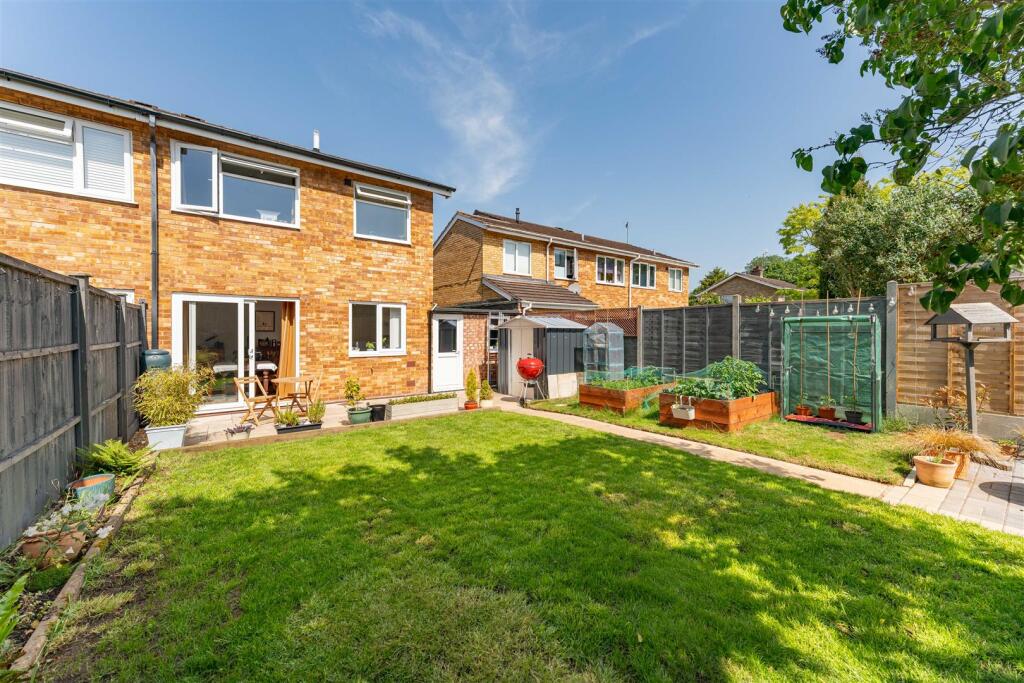 House in Stratford-on-Avon, Wellesbourne CP - View 5