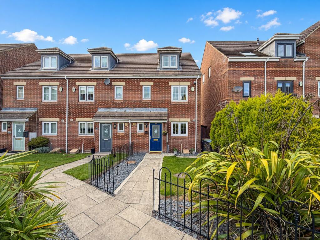 4-bed house on Lily Gardens, Dipton, Stanley, £195,000