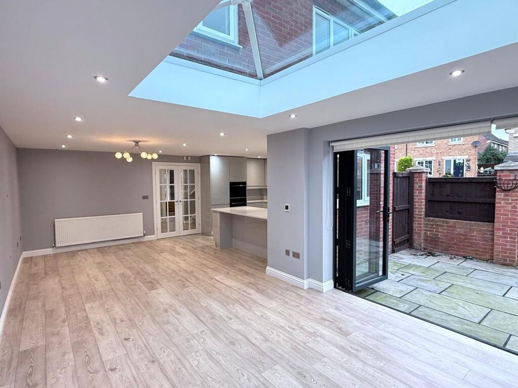 House in Wakefield - View 3