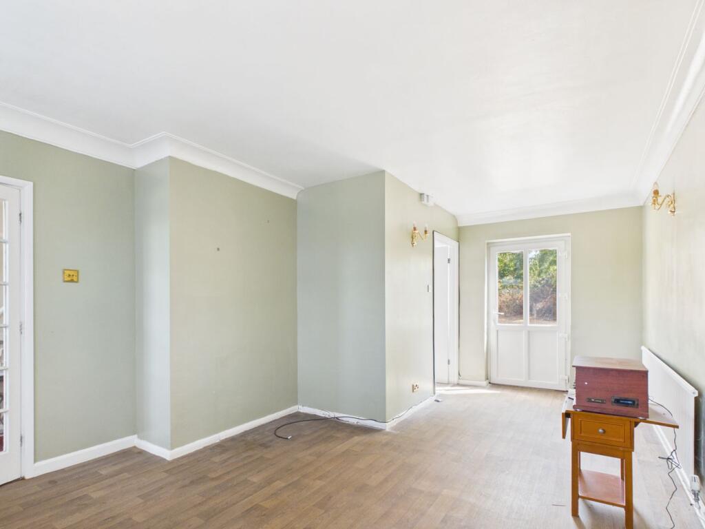 Griceson Close, Ollerton, Newark, NG22 photo 3