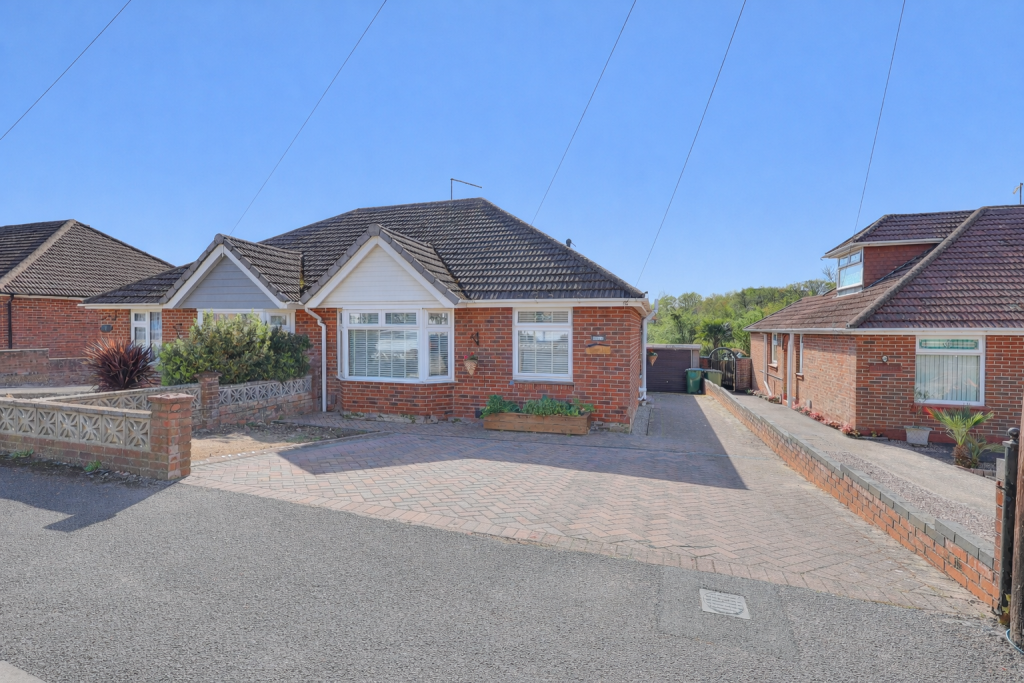 Main image of property: Lime Avenue, Sholing