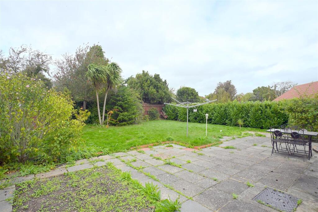 Selmeston Road, Rodmill, Eastbourne photo 2