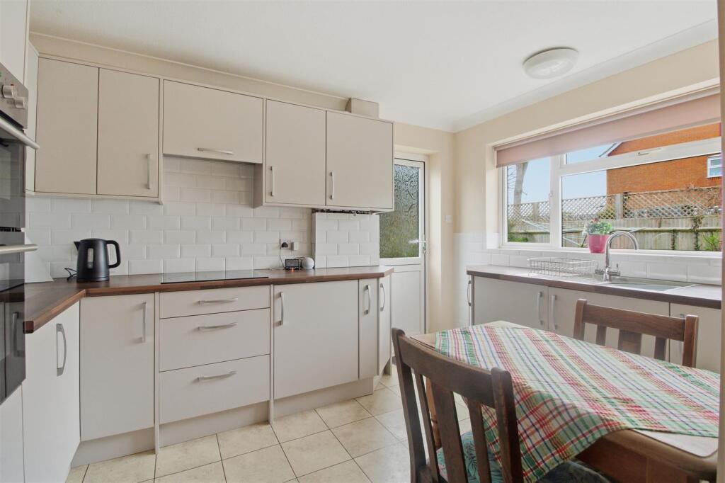 House in Lewes, Seaford - View 2