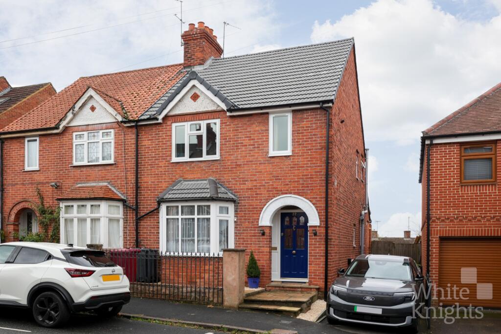 Main image of property: Winchester Road, Reading, Berkshire, RG2 0EY