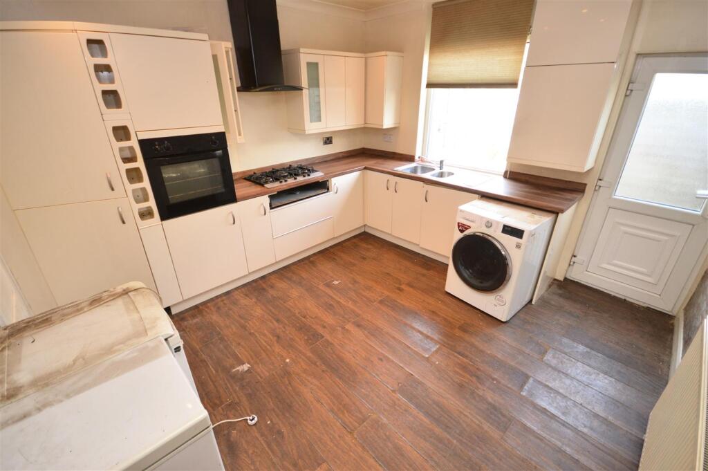 House in Wakefield, West Yorkshire - View 5