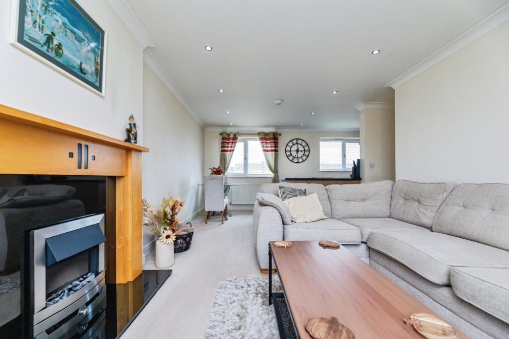 Apartment in Sheffield, Potter Hill, Ecclesfield - View 4