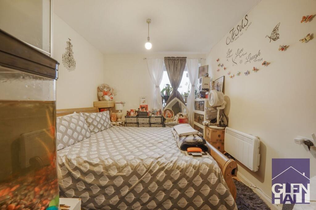 Highview Gardens, Swinson House, N11 - View 6