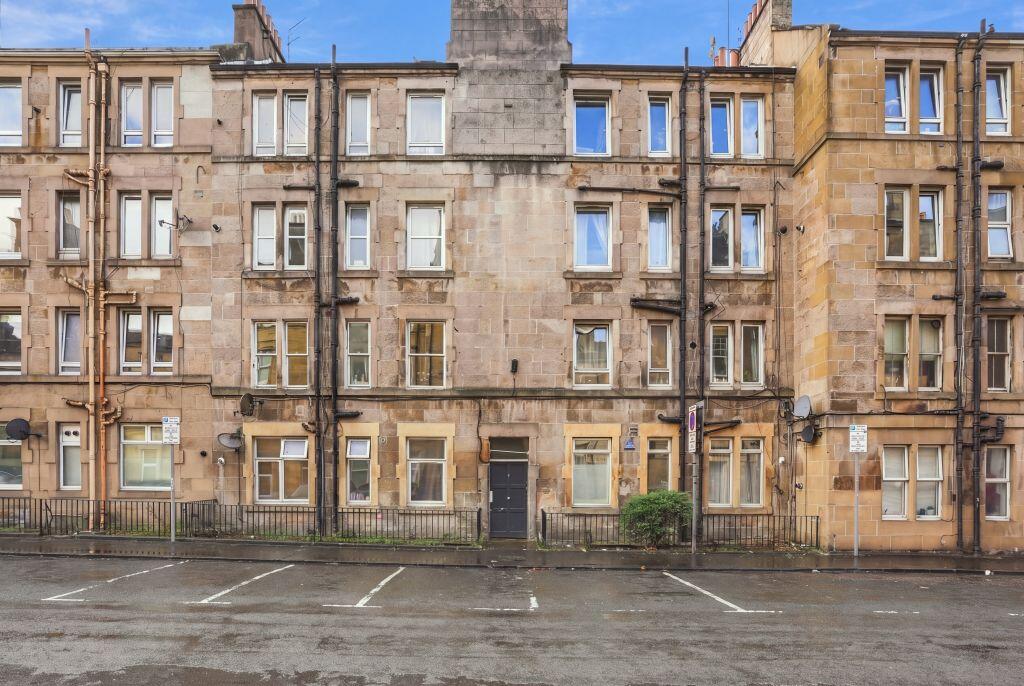 1-bed flat on 8/13 Wardlaw Place, Gorgie, Edinburgh, EH11 1UB, £165,000