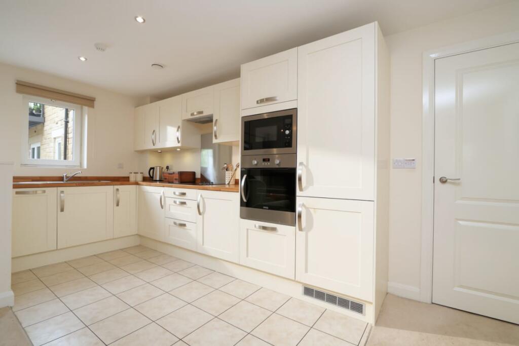 Apartment in Leeds - View 4