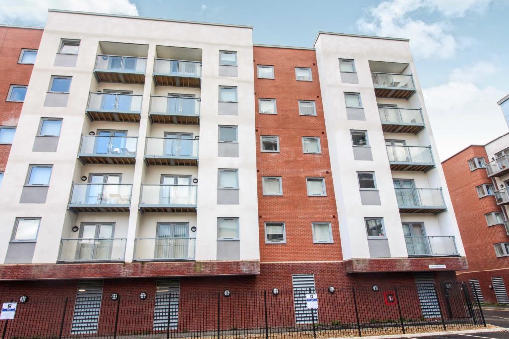 Main image of property: Spinner House, 1a Elmira Way, Salford Quays, M5 3LH