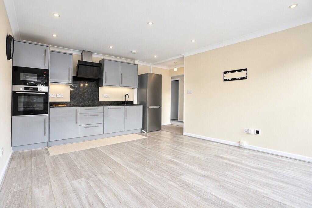 Apartment in London - View 2