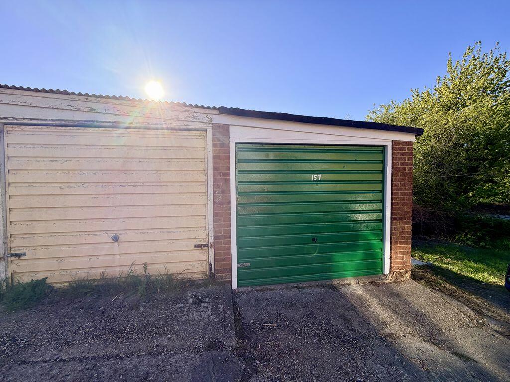 Main image of property: Garage, High Wycombe