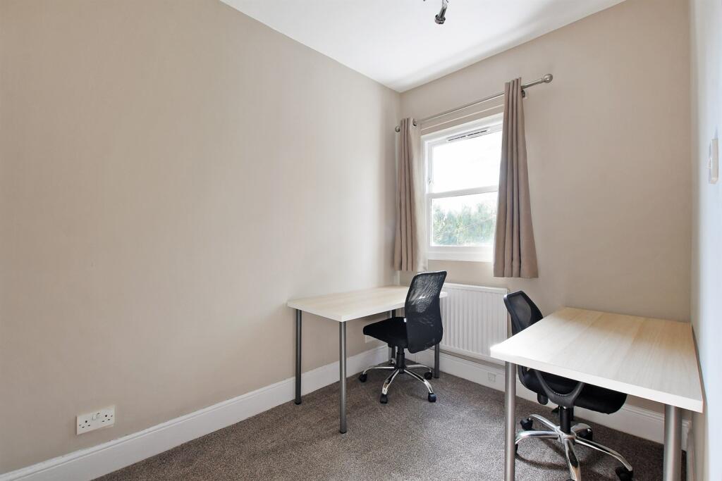 House in Sheffield, Broomhill - View 5