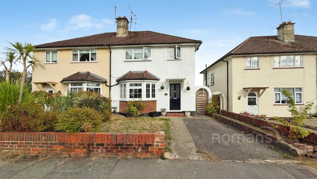 3-bed semi-detached on Ainger Close, Aldershot, Hampshire, £450,000