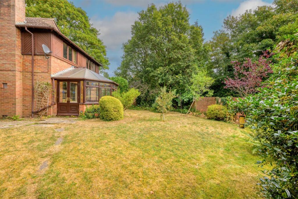 House in South Oxfordshire, Sonning Common - View 2