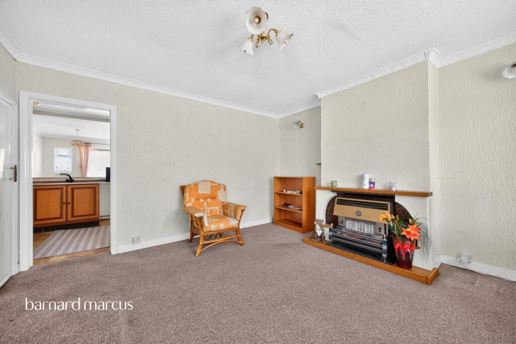 House in Worcester Park, The Hamptons - View 5