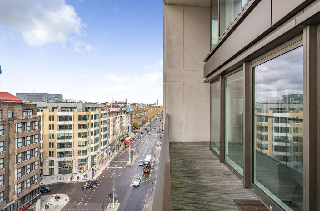 Apartment in London - View 2