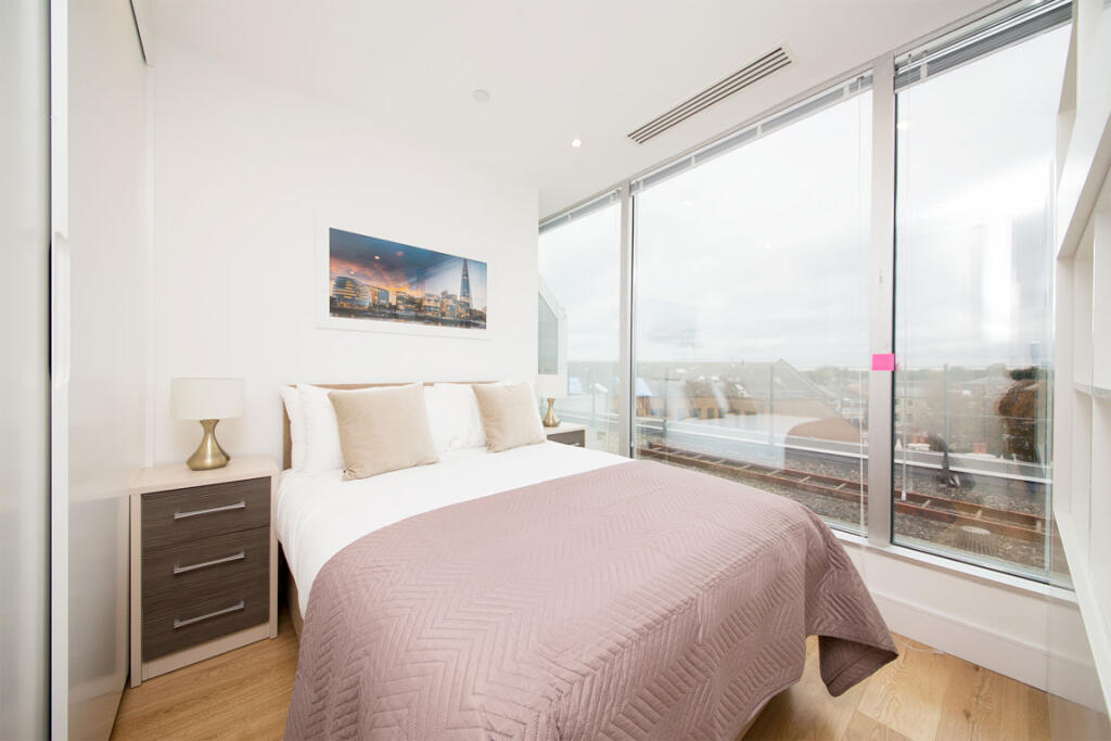 Apartment in Twickenham - View 4