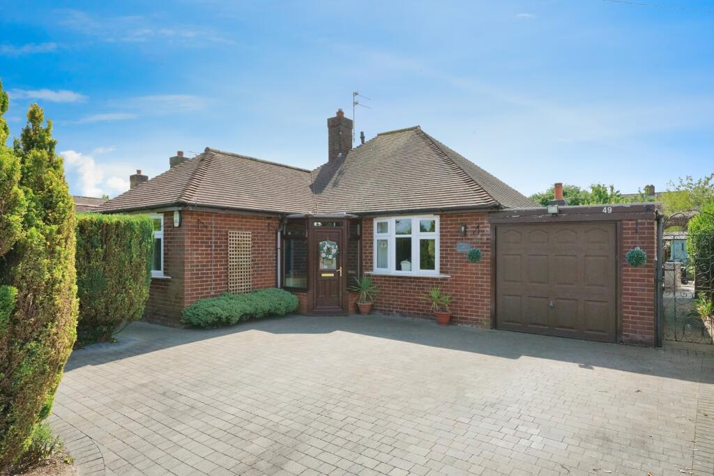 4-bed detached on Short Lane, Barton Under Needwood, Burton-on-Trent, DE13, £640,000