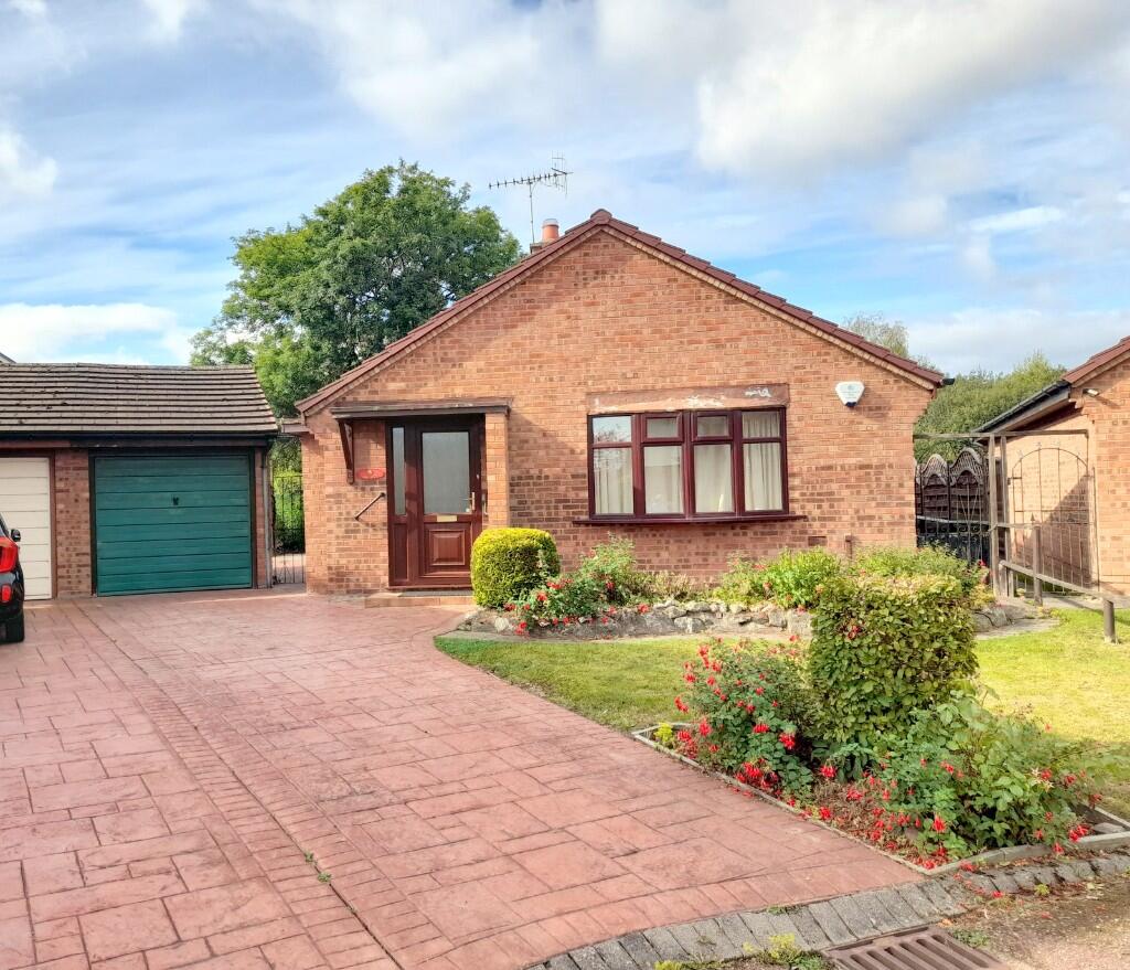 Main image of property: 12 Maes Y Granllyn, Guilsfield, Welshpool, Powys, SY21 9PE