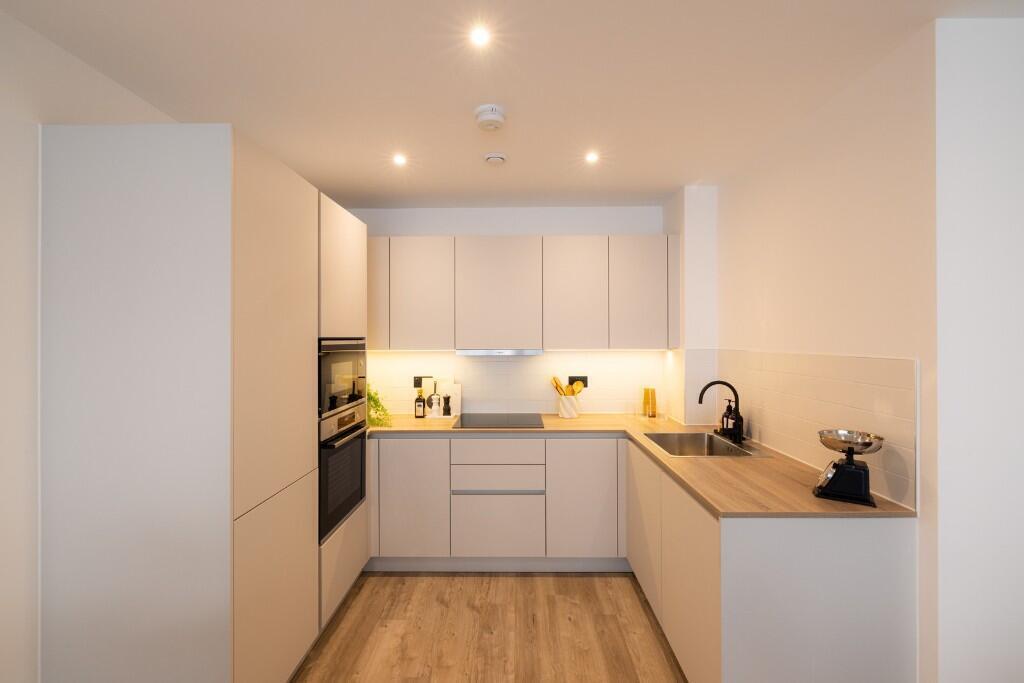Apartment in London - View 3