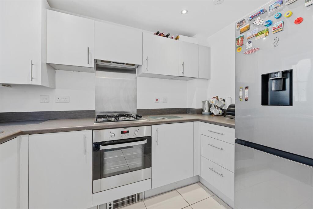 Elworthy Close, Kettering - View 5