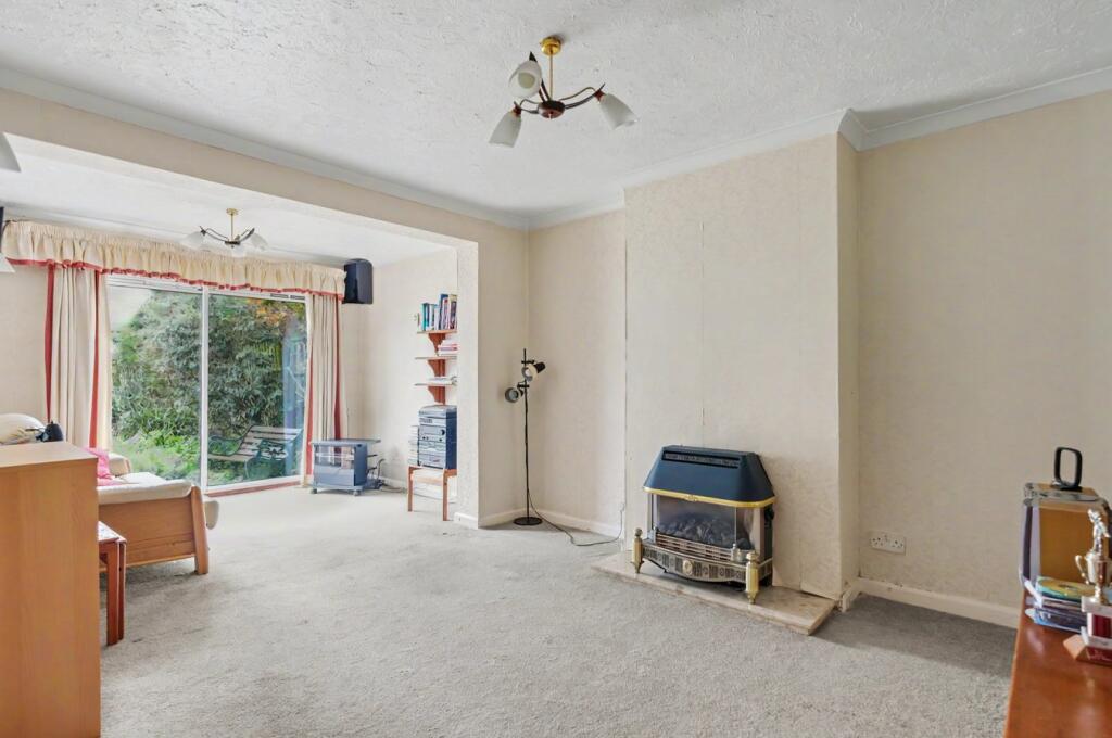 Westbourne Grove, Great Baddow, Chelmsford, CM2 photo 3