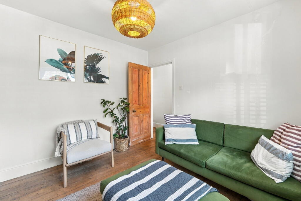 House in London, Strawberry Hill - View 5