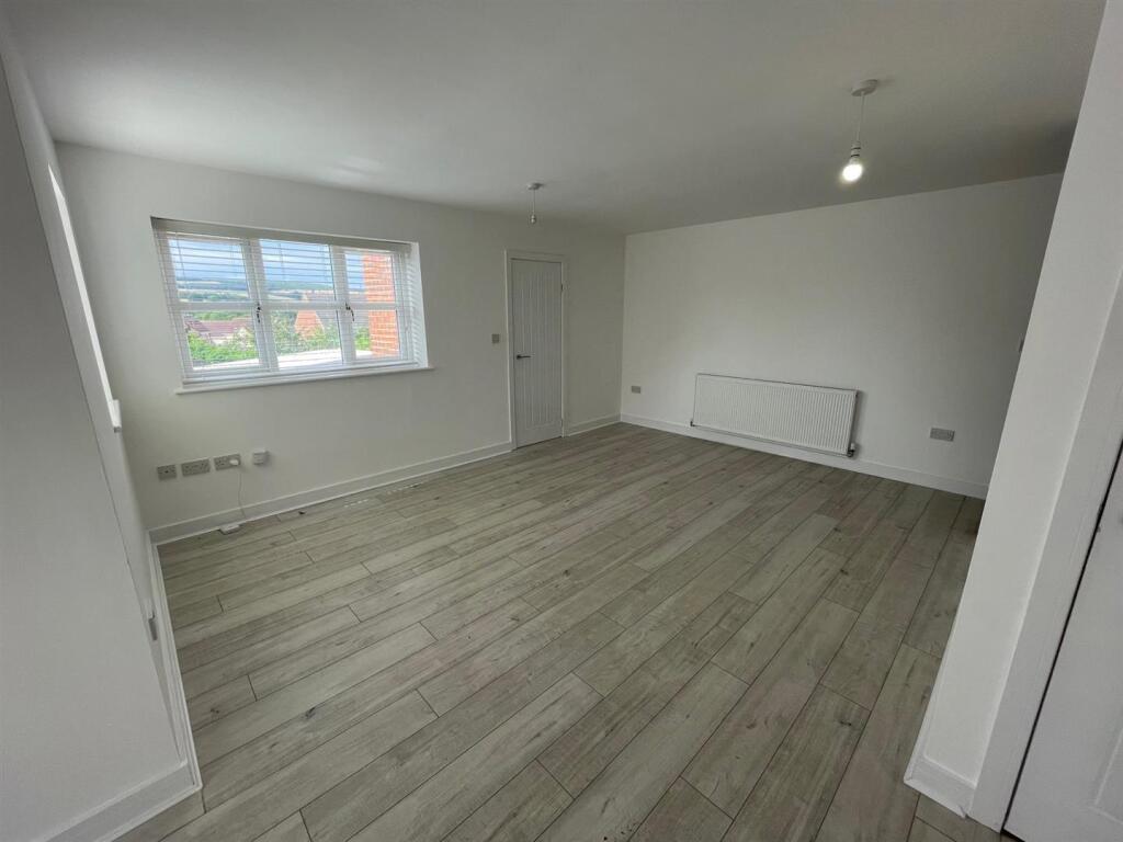 House in Durham - View 5
