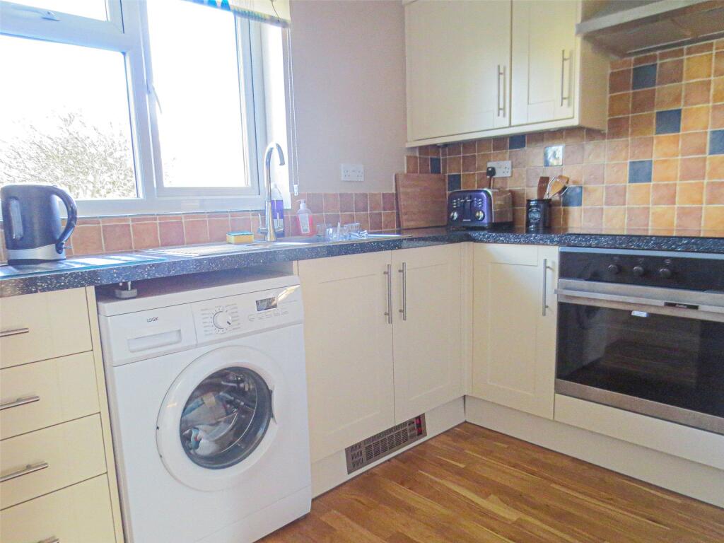 House in Taunton, Somerton - View 4