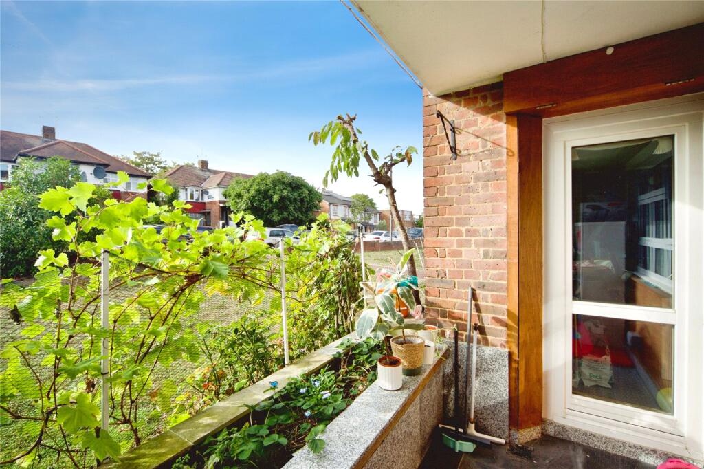 Apartment in London - View 4
