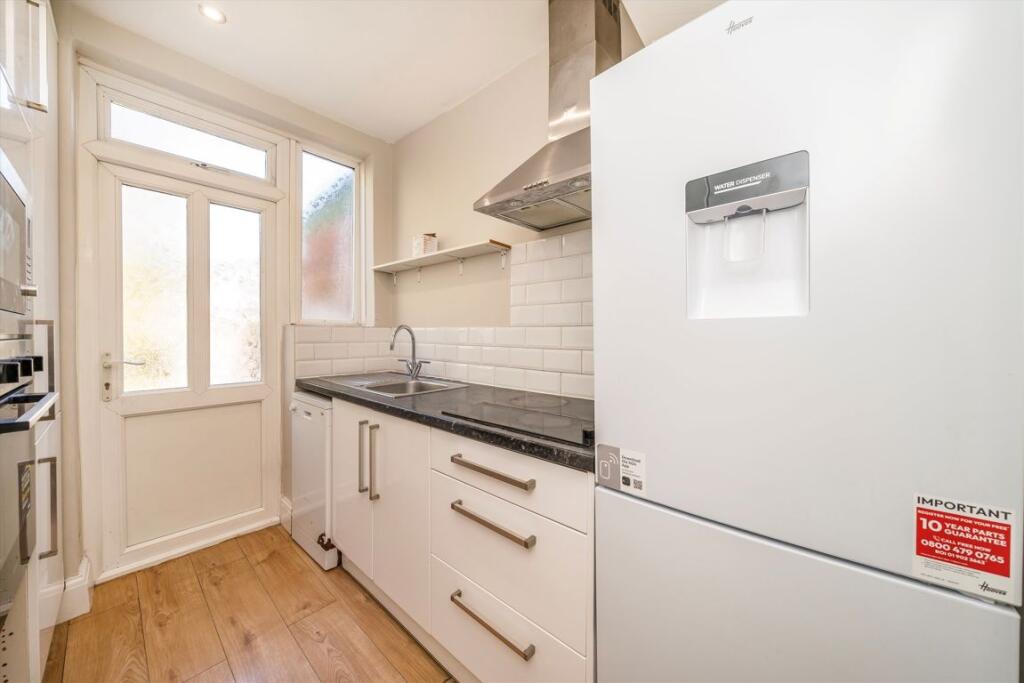 House in Southall - View 4