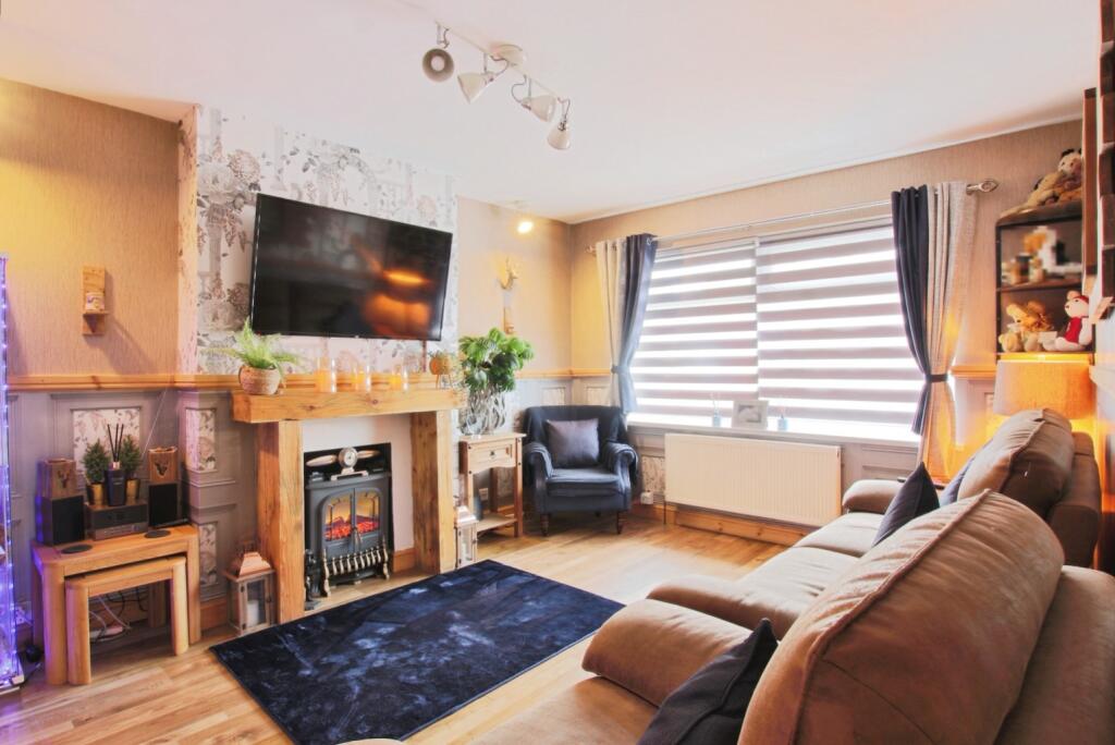 49, Summergangs Drive, Thorngumbald, Hull,  HU12 9PP photo 2