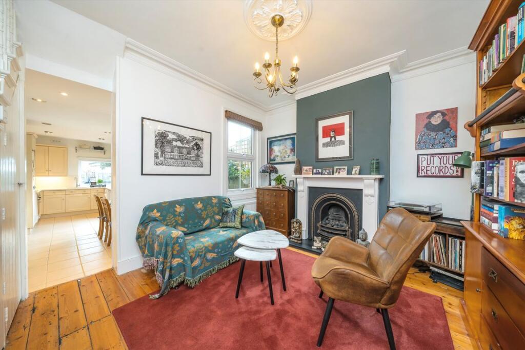House in Twickenham - View 3